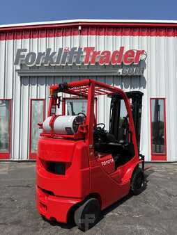 Propane Forklifts  Toyota 8FGCU20 (20)