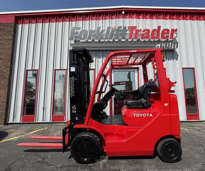 Propane Forklifts  Toyota 8FGCU20 (6)