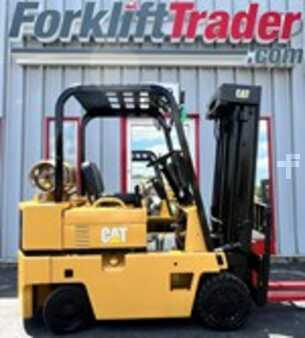 Empilhador a gás 1996  CAT Lift Trucks T50D (6)