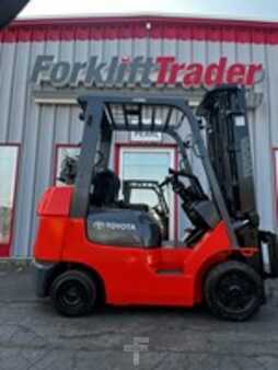 Propane Forklifts 2008  Toyota 7FGCU25 (1)