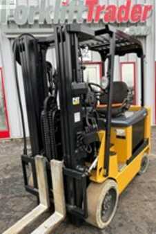 Carrelli elettrici 4 ruote 2007  CAT Lift Trucks E6000 (2)