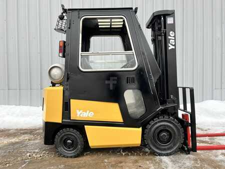Propane Forklifts 2001  Yale GLP040AF (18)