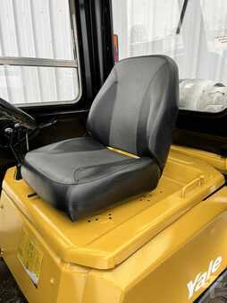 Propane Forklifts 2001  Yale GLP040AF (20)