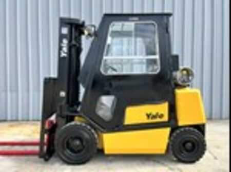 Propane Forklifts Yale GLP050TGNUAE086