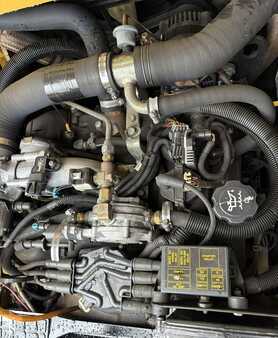 Propane Forklifts 2006  CAT Lift Trucks GC40K (5)