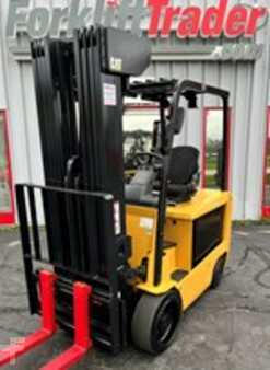 Elektrisk- 4 hjul 2021  CAT Lift Trucks EC25LN2 (2)