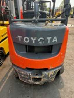 Diesel Forklifts - Toyota 8FGCU20 (1)