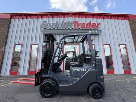 Propane Forklifts  Toyota 8FGCU25 (16)