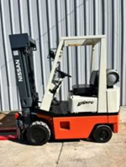 Propane Forklifts  Nissan CPH01A15PV (6) 