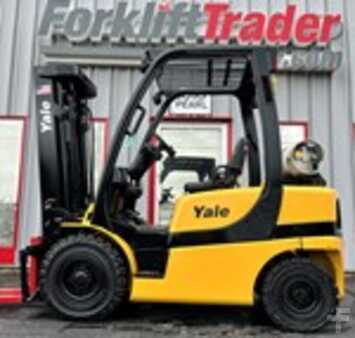 Propane Forklifts 2016  Yale GLP050VX (1)