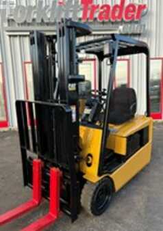 Carrelli elettrici 4 ruote 2002  CAT Lift Trucks EP16KT (2)