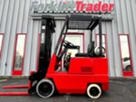 Propane Forklifts  Clark GCX17E (1) 