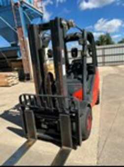 Diesel Forklifts  AG Mercury H30D (2) 