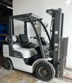Propane Forklifts 2008  Nissan MP1F2A25LV (1) 