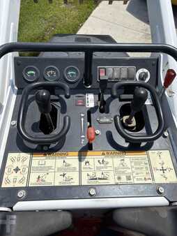 Diesel Forklifts  Bobcat MT100 (3)