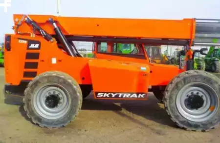 Telehandler Fixed 2022  SkyTrak 8042 (2)