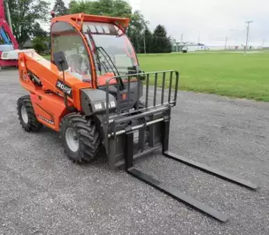 Telehandler Fixed 2025  SkyTrak 3013 (2)