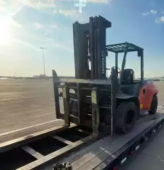 Diesel Forklifts 2018  Toyota 8FD70U (1)