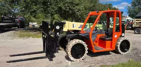 Manipulador Telescópico fijo 2016  JLG G5-18A (1)