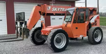 Telehandler Fixed 2013  SkyTrak 8042 (1)