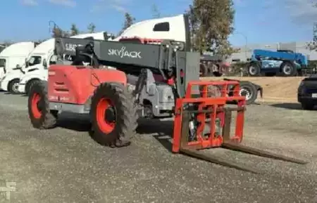 Telehandler Fixed 2017  Skyjack SJ843 TH (2)