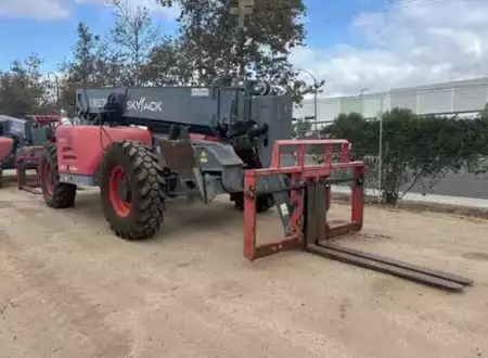 Telehandler Fixed 2016  Skyjack SJ1056 TH (2)