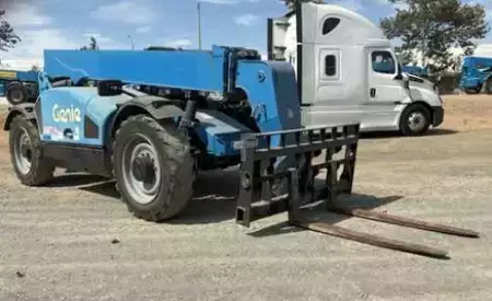 Telehandler Fixed 2017  Genie GTH-844 (2)