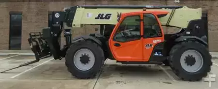 Manipulador Telescópico fijo 2026  JLG 1055 (1)
