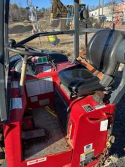 Rough Terrain Forklifts 2010  Moffett M55 (4)