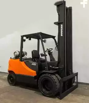 Propane Forklifts 2015  Doosan G45S-5 (1)