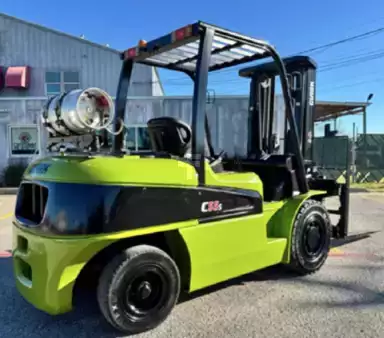 Propane Forklifts 2015  Clark C55S (1)