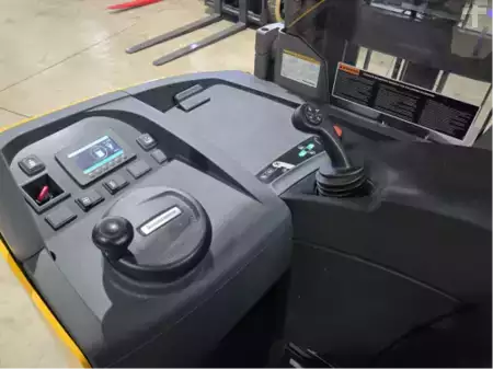 Diesel Forklifts 2020  Jungheinrich ETR230 (2)