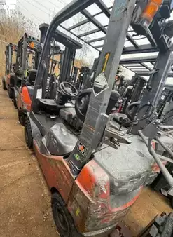 Propane Forklifts 2012  Toyota 8FGU15 (1)