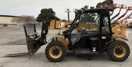 Telehandler Fixed 2017  CAT Lift Trucks TH255 (1)