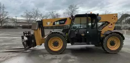 Manipulador Telescópico fijo 2015  CAT Lift Trucks TL642D (1)