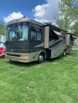 Misceláneos 2005  Fleetwood Expedition 34M (1)