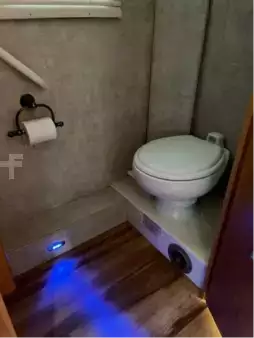 Misceláneos 2005  Fleetwood Expedition 34M (31)