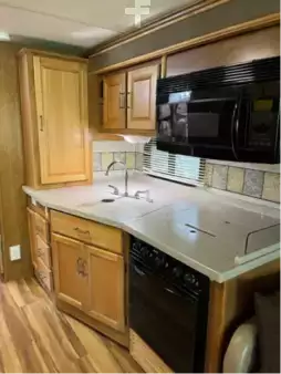 Misceláneos 2005  Fleetwood Expedition 34M (8)