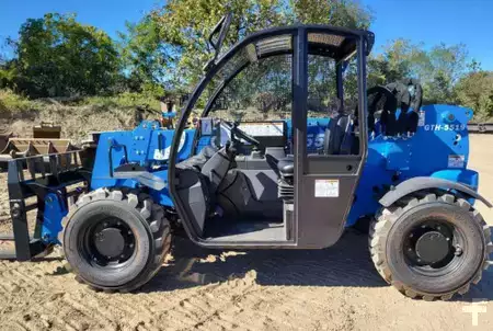 Telehandler Fixed 2025  Genie GTH-5519 (1)