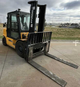 Diesel Forklifts 2020  Hyundai 45L-7A (1)