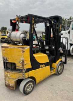 Diesel Forklifts 2019  Yale GLC080 (2)