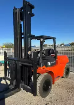 Diesel Forklifts 2002  Toyota 7FGCU60 (1)