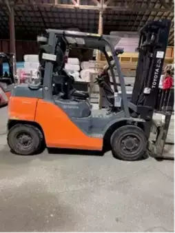 Propane Forklifts 2020  Toyota 8FG35U (1)