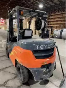 Propane Forklifts 2020  Toyota 8FG35U (2)