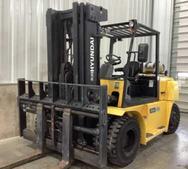 Propane Forklifts 2017  Hyundai 70L-7A (1)