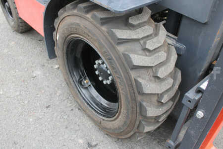 Rough Terrain Forklifts 2025  Tailift PFG25 (17)