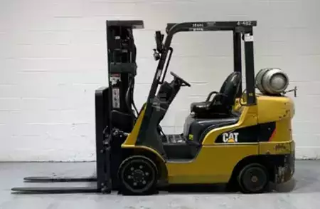 Montacargas GLP 2020  CAT Lift Trucks 2C5000 (1)