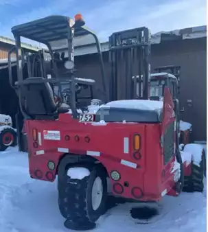 Diesel Forklifts 2020  Moffett M55P (2)