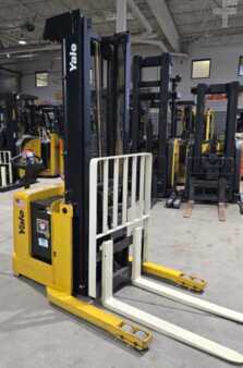 4-Wheel Electric 2017  Yale MRW030LEN24TV092 (1)