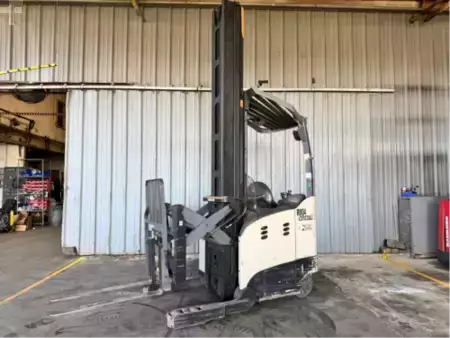 4-Wheel Electric 2017  Crown RM6095S-45 (1)